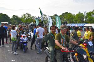 BIB: 
                            <button type="button" onclick="openModal(3783781)" class="btn btn-primary btn-sm float-right btn-popup" data-toggle="modal" data-target=".modal-high-quality">
                        <i class="fas fa-shopping-cart"></i> Add to Cart
                    </button>
                                            <button type="button" onclick="isThisMe(3783781, true)" class="btn btn-success btn-sm float-right btn-popup btn-isme hidden" data-toggle="tooltip" data-placement="bottom" title="นี่คือรูปของคุณใช่ไหม คลิกที่นี่เพื่อเอาเข้าอัลบั้ม">
                        <i class="fas fa-plus"></i> Add to album
                    </button>
                    <button type="button" onclick="isThisMe(3783781, false)" class="btn btn-warning btn-sm float-right btn-popup btn-isnotme hidden">
                        <i class="fas fa-ban"></i> Remove from album
                    </button>